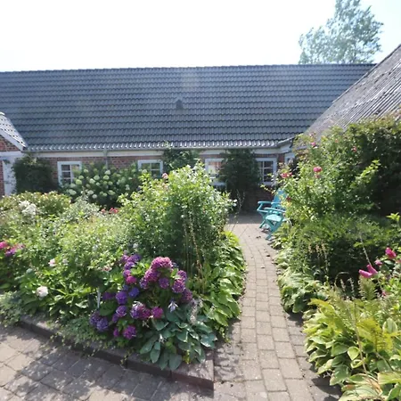 Brigitte - 1-3km To The Fjord By Interhome