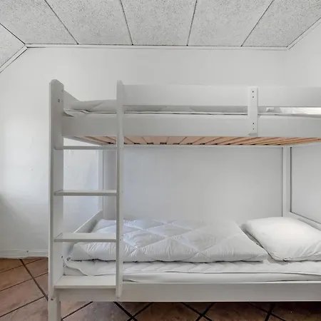 Brigitte - 1-3km To The Fjord By Interhome