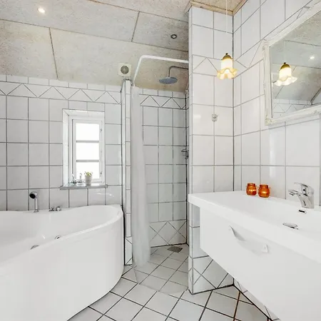 Дом отдыха Brigitte - 1-3km To The Fjord By Interhome