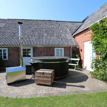 Brigitte - 1-3km To The Fjord By Interhome *