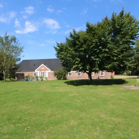 Brigitte - 1-3km To The Fjord By Interhome